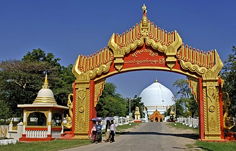 Kaung-hmu-daw pagoda, Sagaing, Mandalay, Myanmar, Burma