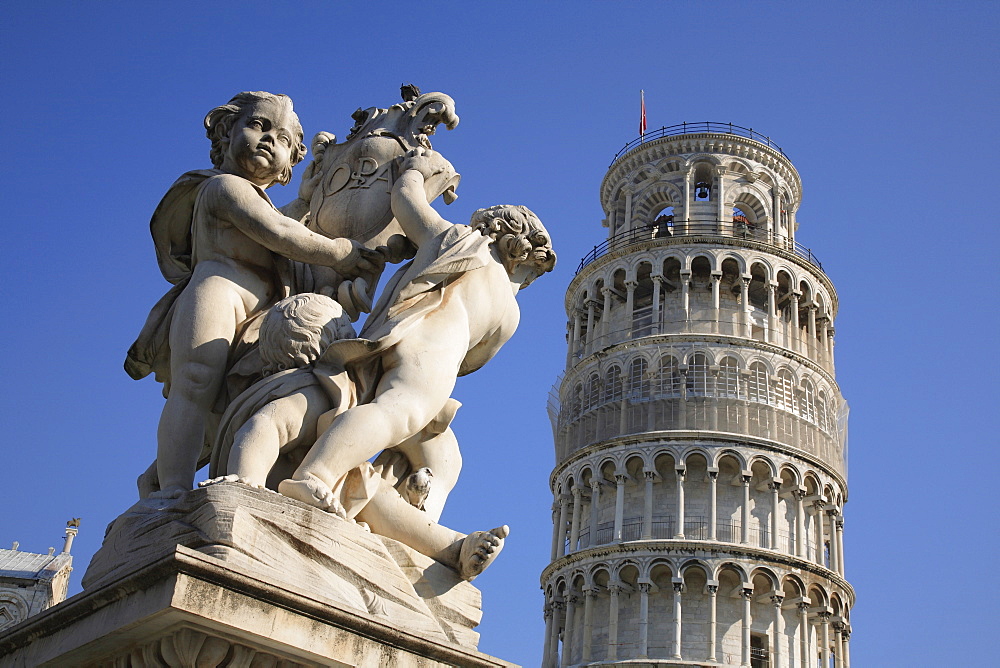 Leaning tower of Pisa, Tuscany, Italy