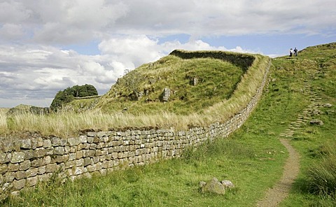 Thorngrafton, GBR, 19. Aug. 2005 - Ruins of the Hadrians Wall nearby the ruins of Housesteads Fort nearby Thorngrafton in Norththumberland.