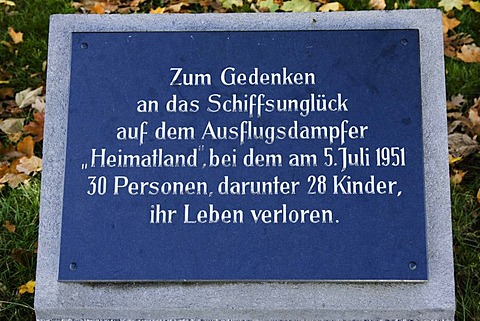 Memorial plaque, Treptow, Berlin, Germany