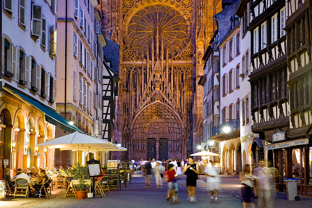 Rue Merciere, west gate, Strasbourg Cathedral, Strasbourg, Alsace, France, Europe