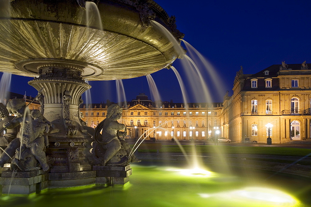 Fountain on Schlossplatz Square, New Castle, Stuttgart, Baden-Wuerttemberg, Germany, Europe