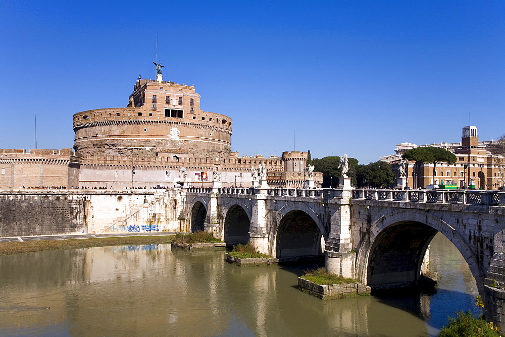 Mausoleum of Hadrian also known as Castel Sant'Angelo beside Tiber River, Rome, Latium, Italy, Europe