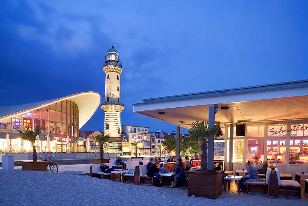 Schusters Strandbar, beach bar, Teapot and Lighthouse, Warnemuende, Rostock, Mecklenburg-Western Pomerania, Germany, Europe