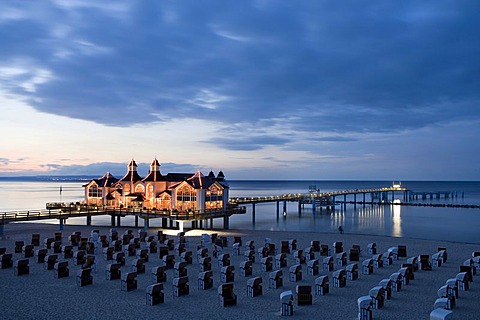 Beach chairs, pier at back, Sellin, Ruegen Island, Baltic Sea, Mecklenburg-Western Pomerania, Germany, Europe