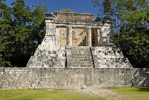 Templo del Hombre Barbado, temple of the bearded man, Maya and Toltek archeological site Chichen Itza, new worldwonder, Yucatan, Mexico