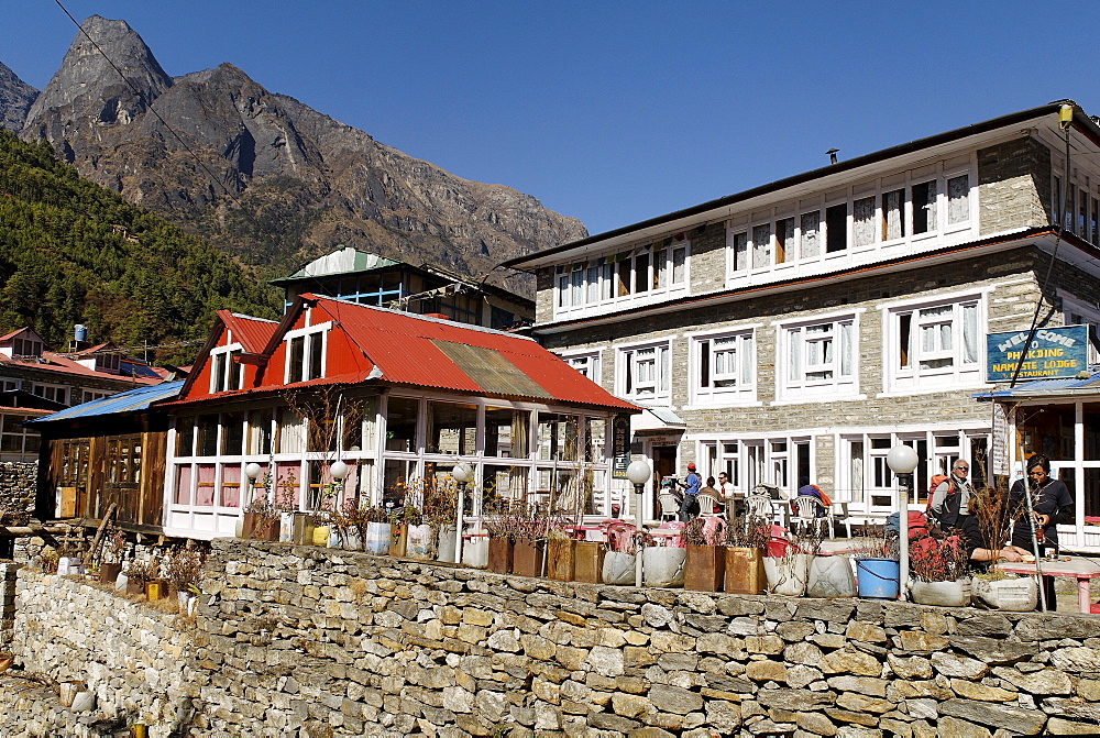 Trekking lodge at Phakding Sherpa village, Dudh Koshi valley, Sagarmatha National Park, Khumbu, Nepal