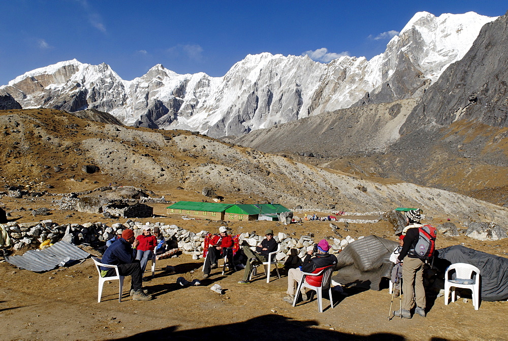 Trekking lodge at Dzonglha (4830), Chola Khola Tal, Khumbu Himal, Sagarmatha National Park, Nepal