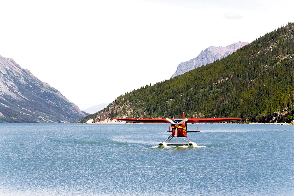 Landing float plane, Bush Hawk-XP, Lake Bennett, Chilkoot Pass / Trail, British Columbia, B.C., Canada