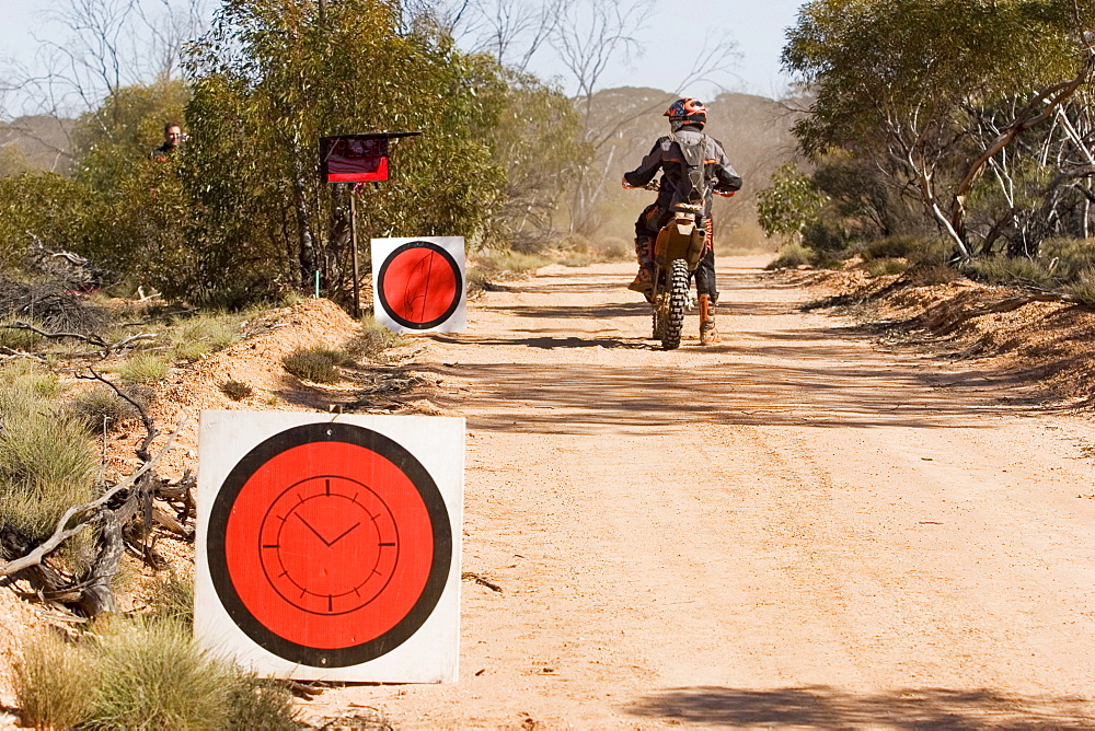 Australia Safari Rally 2007, start, Enduro motorcycle, outback, Western Australia, WA, Australia