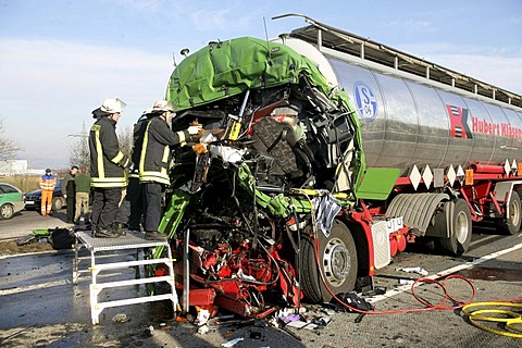 Rear-end collision with an hazardous materials transportation