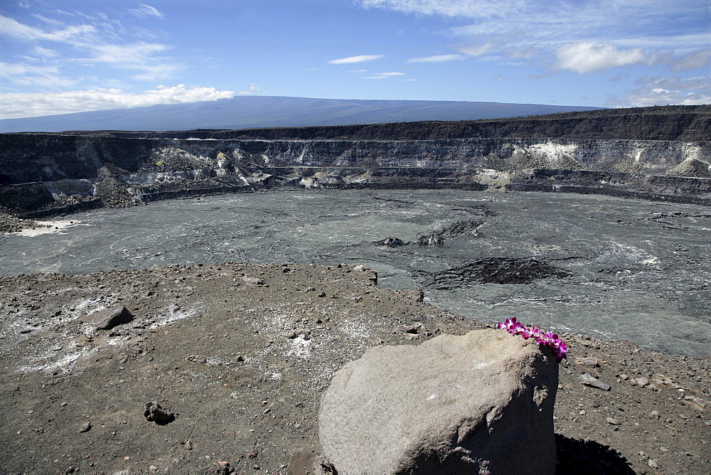 Igneous rocks at the "Chain of Craters Road" in the Volcano-National Park on Big Island, Hawaii, USA