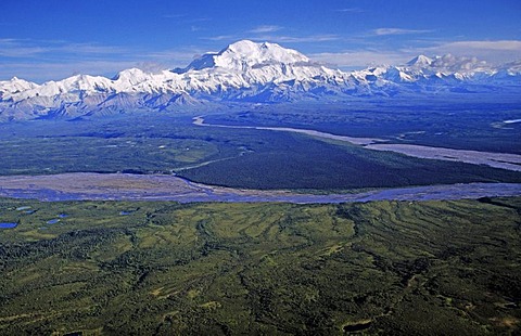 Mt. McKinley and the Alaska Range, Denali National Park, Alaska, USA