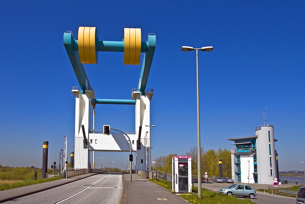 Bridge at the mouth of the Este river on the Elbe, bascule bridge by the Este flood barrier, Cranz, Altes Land, Hamburg, Lower Saxony, Germany, Europe