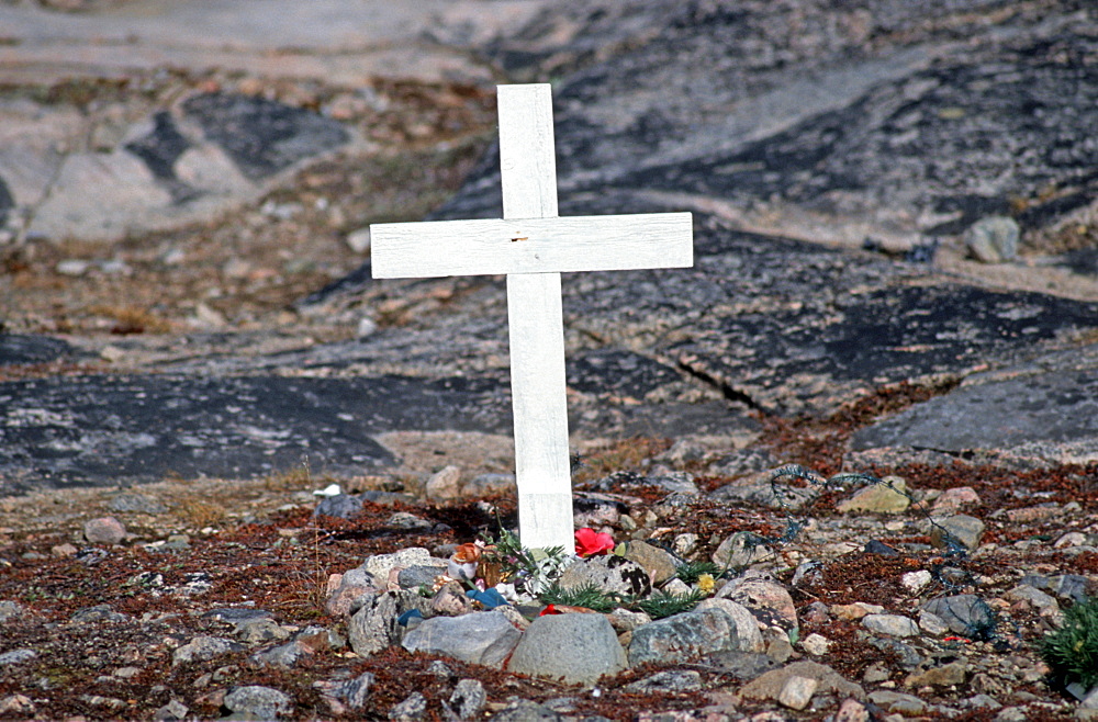 Lonely grave near Ilulissat, Greenland