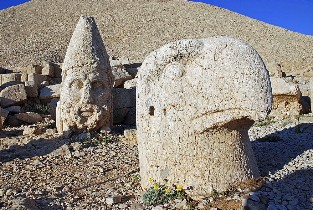 Tomb-sanctuary Nemrut Dagi, Anatolia, Turkey