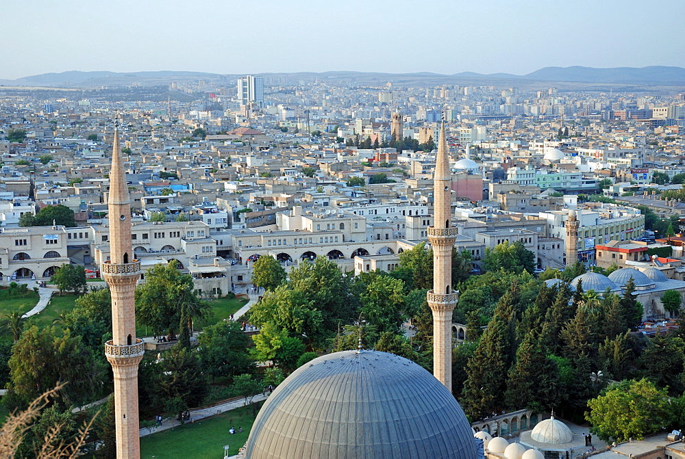 Panoramic view of the city and Ulu Cami Mosque (twelfth-century), Urfa (Sanliurfa), Anatolia, Turkey, Asia