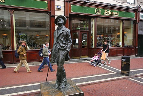 James Joyce figure at O'Connell Street , Dublin , Leinster , Ireland , Europe