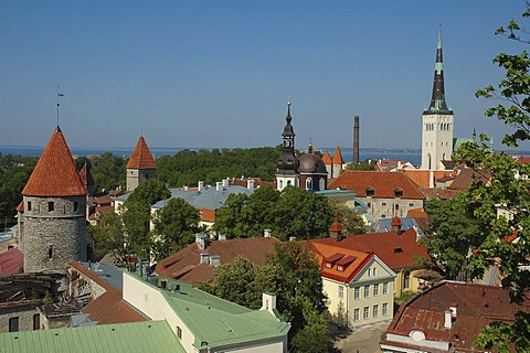 City Wall with fortified towers (Lower Town), Tallinn, Estonia, Europe