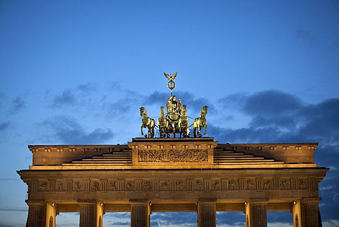 Brandenburg Gate, Quadriga, at dusk, Berlin, Germany, Europe