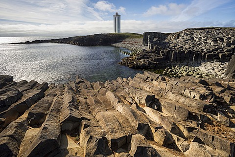 KâˆšÂ°lfshamar or KâˆšÂ°lfshamarsviti Lighthouse, basalt rocks, Skagi Peninsula, Norâˆšâˆžurland vestra, Northwest Iceland, Iceland, Europe