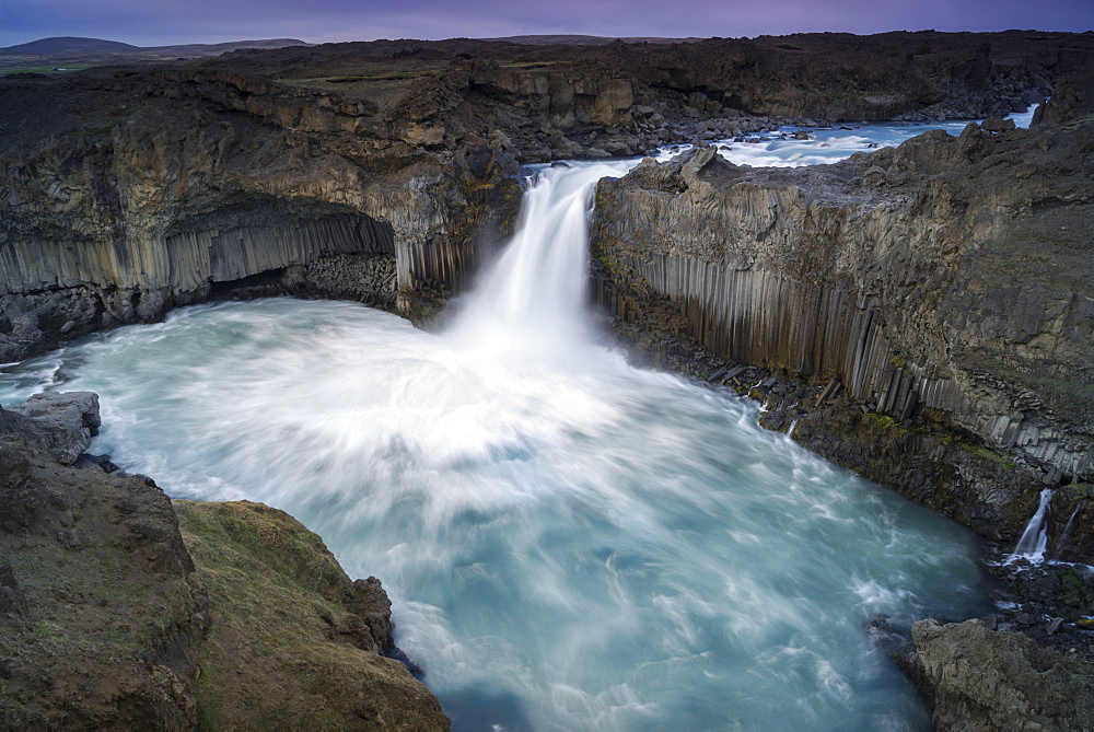 Aldeyjarfoss waterfall on the Skjalfandafljot river, Sprengisandur highland road, Highlands of Iceland, Iceland, Europe