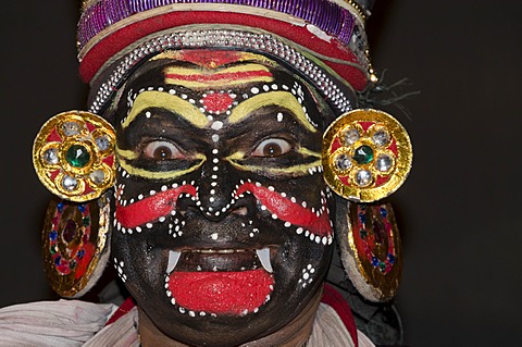 The Kathakali character Nakrathundi, Varkala, Kerala, India, Asia