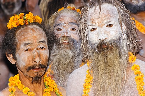 Participants in the archaic Shivratri procession, Varanasi, Uttar Pradesh, India, Asia