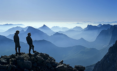 Birkkarspitze, alpinists, backlight, Karwendel, Tyrol, Austria