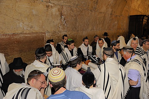 Bar Mitzvah, Jewish coming of age ritual, Western Wall or Wailing Wall, Old City of Jerusalem, Arab Quarter, Israel, Middle East