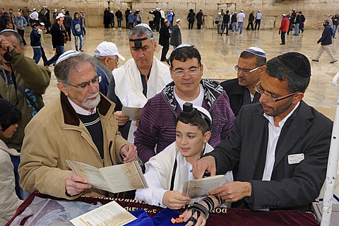 Bar Mitzvah, Jewish coming of age ritual, Western Wall or Wailing Wall, Old City of Jerusalem, Arab Quarter, Jerusalem, Israel, Middle East