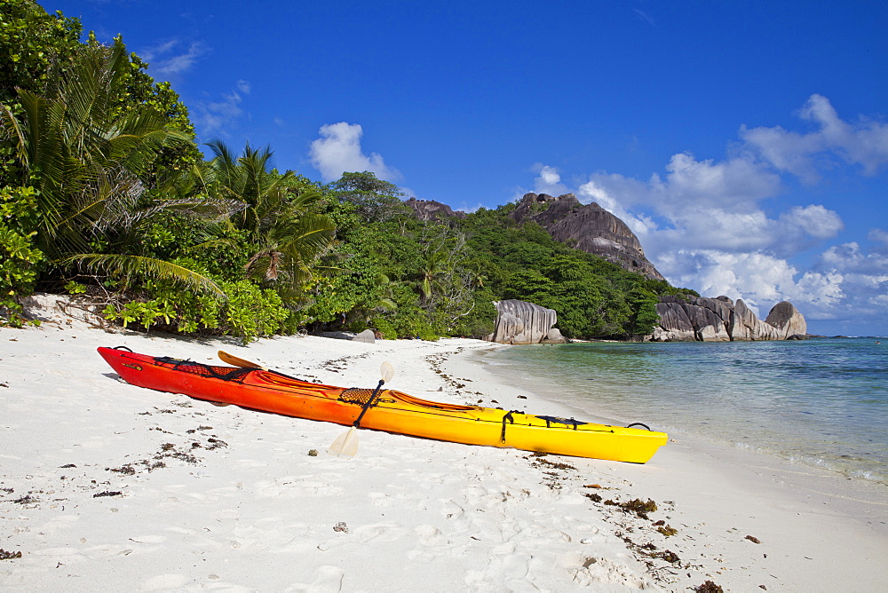 Kayak, Source d'Argent, La Digue, Seychelles, Africa, Indian Ocean