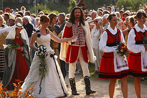 Man dressed up as the Fuerst Rakoczi and the Quellenkoenigin, queen, Rakoczi Festival, Rosengarten, Bad Kissingen, Rhoen, Lower Franconia, Bavaria, Germany, Europe