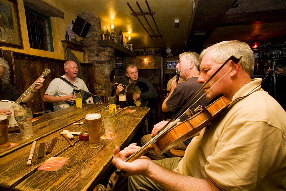 Musicians at a pub session in The Moy, County Tyrone, Ulster, Northern Ireland, United Kingdom, Europe