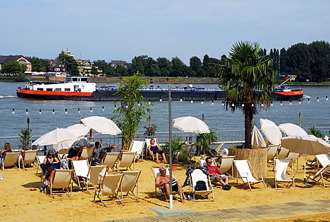 Boat and beach at the Rhine river, Adenauer-Ufer shore, Mainz, Rhineland-Palatinate, Germany, Europe