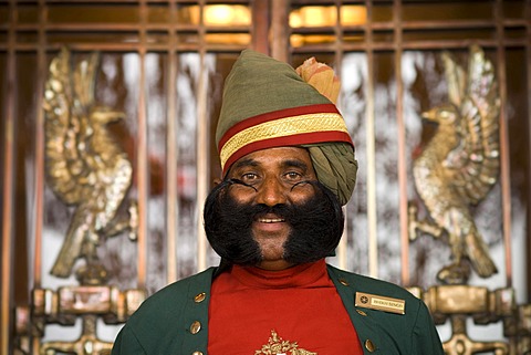 Doorman at the Umaid Bhawan Palace, Jodhpur, Rajasthan, North India, Asia