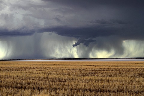 Storm over farmland and Yarra Yarra Lake, Carnamah, Western Australia, Australia