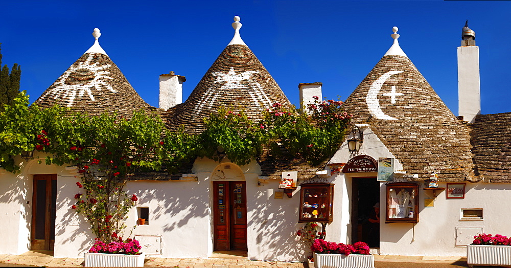 Trulli houses of the Rione Monti Area of Alberobello, Puglia, Italy, Europe