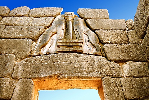 Lion Gate and citadel walls built in 1350 B.C., Mycenae archaeological site, UNESCO World Heritage, Peloponnese, Greece, Europe