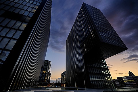 Hyatt Regency Hotel at dusk, Medienhafen, Media Harbour, Duesseldorf, North Rhine-Westphalia, Germany, Europe