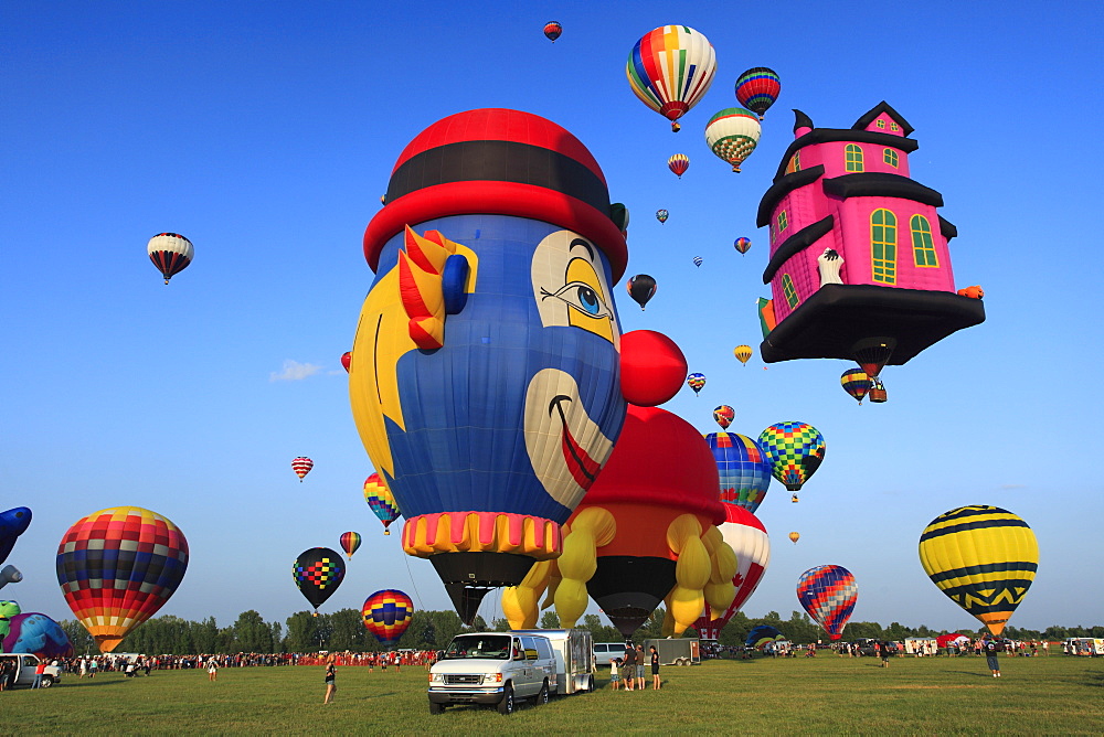 Ballooning Festival at Saint-Jean-sur-Richelieu, Quebec, Canada, Saint-Jean-sur-Richelieu, Quebec Province, Canada, North America