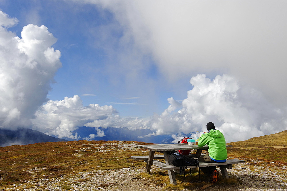 Picnic at the summit of Mount Col de Le, Col da Le, Gadertal, South Tyrol province, Trentino-Alto Adige, Italy, Europe