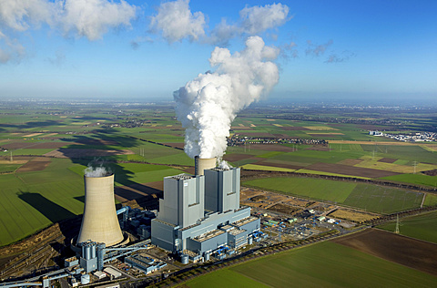 Neurath lignite power plant, RWE Power energy company, vapor cloud, plume, emission, Grevenbroich, Rhineland, North Rhine-Westphalia, Germany, Europe