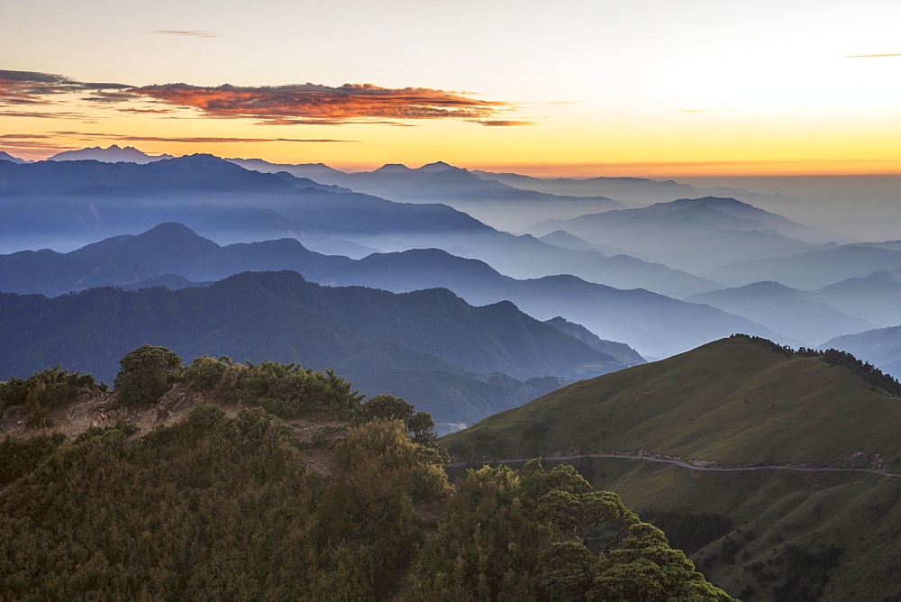 Taiwan's highest passable road in front of the mountain ranges of the Hehuanshan Mountains, Nantou, Taiwan, China, Asia