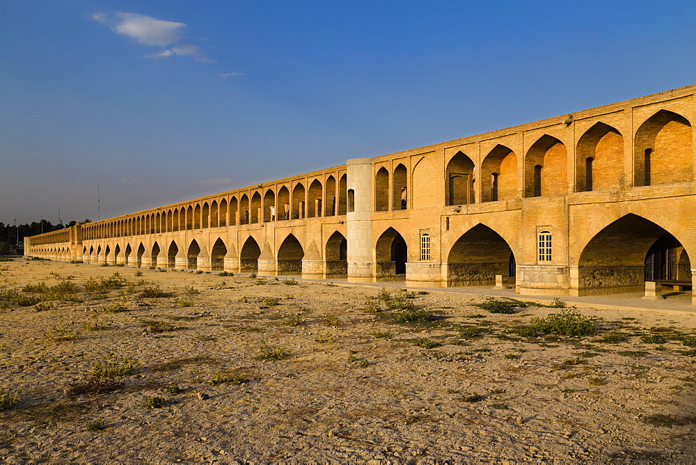 Si-o-Seh Pol or Si-o-Seh Bridge on the dried Zayandeh River, Esfahan, Iran, Asia