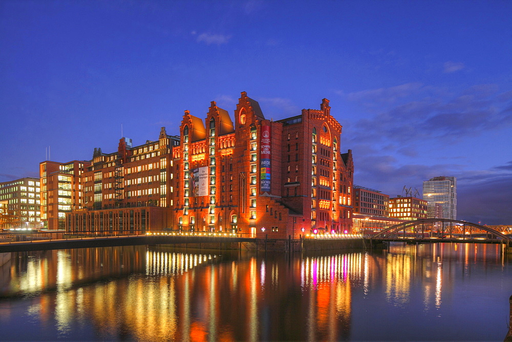 International Maritime Museum Hamburg in the former Kaispeicher I at dusk, Speicherstadt, Hafencity, Hamburg, Germany, Europe