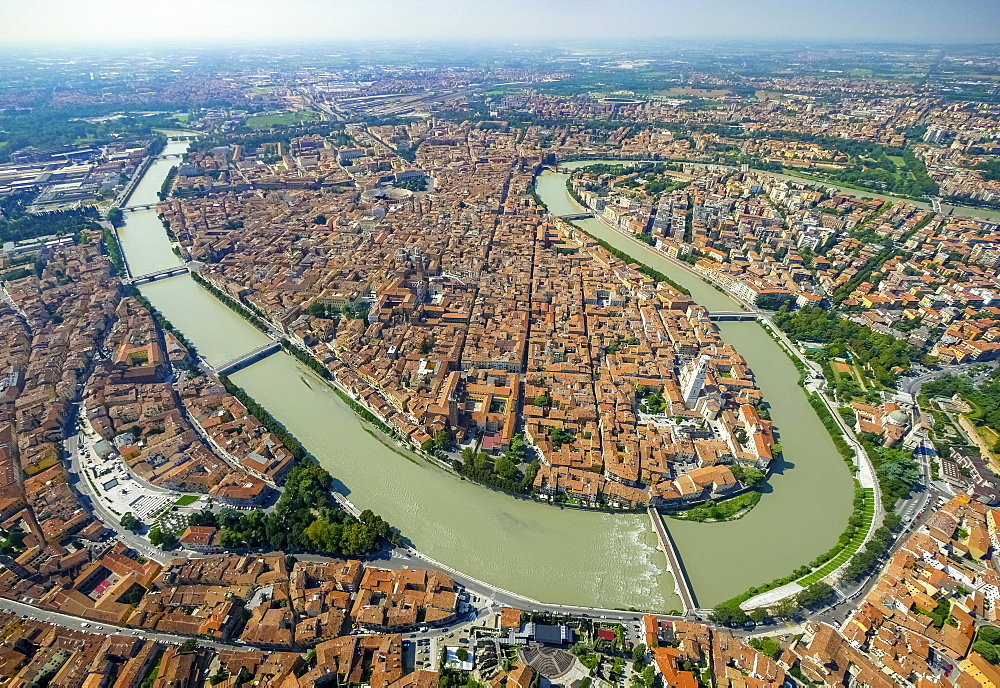 City view, Adige River, river bend, Province of Verona, Veneto, Italy, Europe