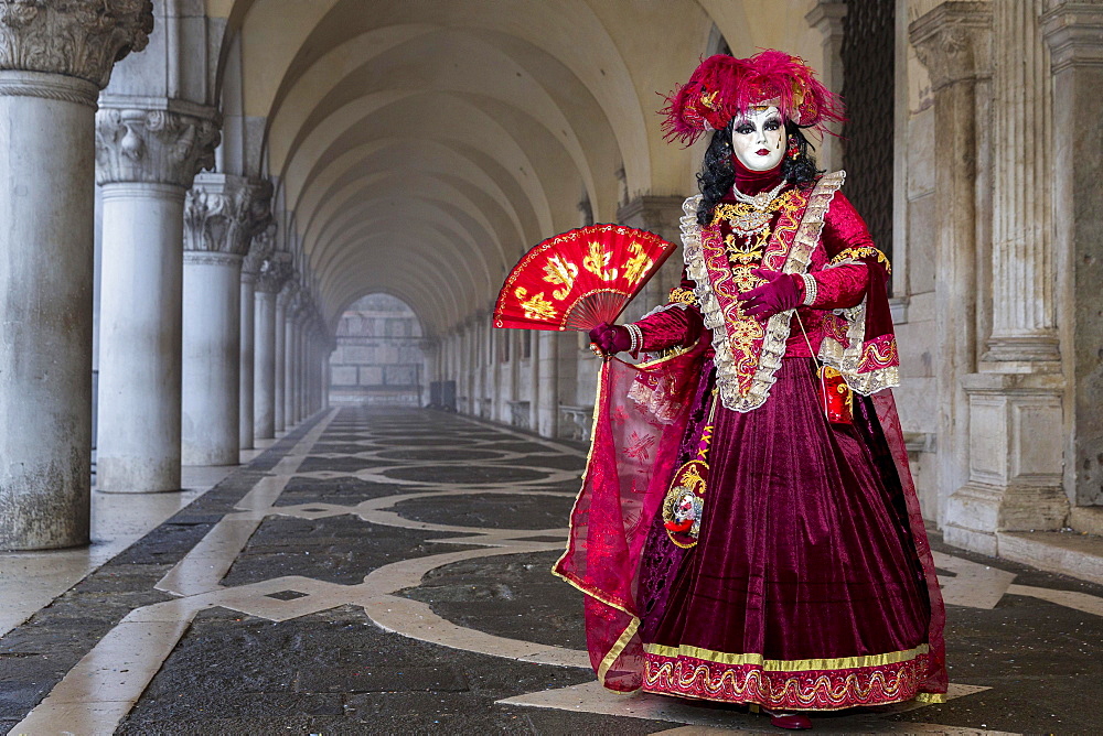 Woman dressed up for carnival in Venice, Italy, Europe