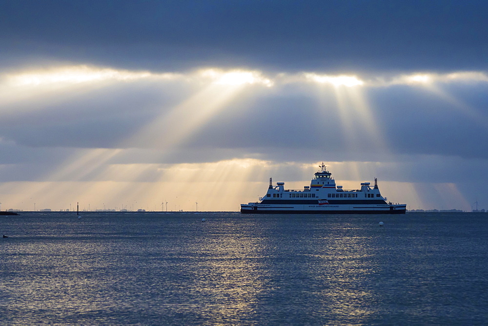 Ferry from Dagebüll to Wyk auf Föhr, cloud atmosphere, North Frisia, Schleswig-Holstein, Germany, Europe