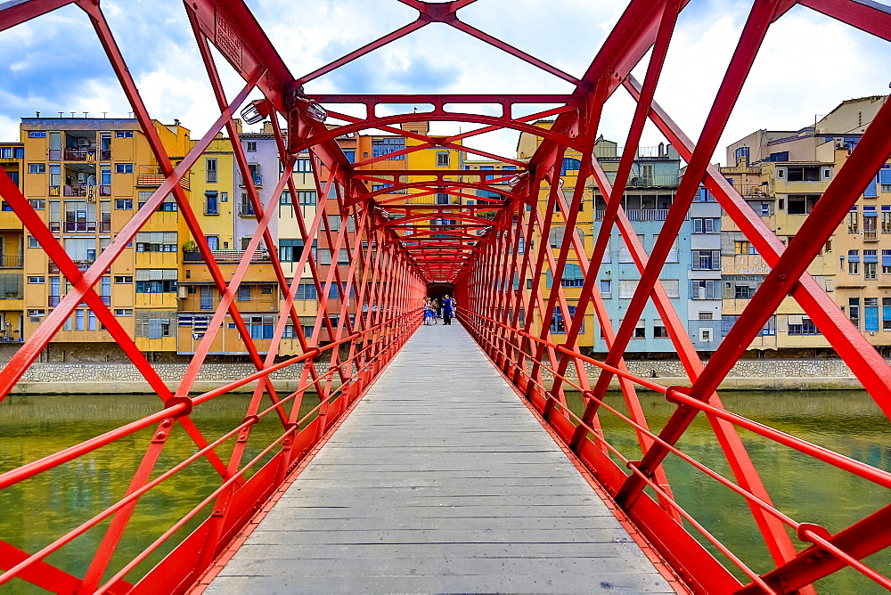 Red bridge or Eiffel Bridge, built by the Eiffel company, over the Onyar river, Girona, Catalonia, Spain, Europe